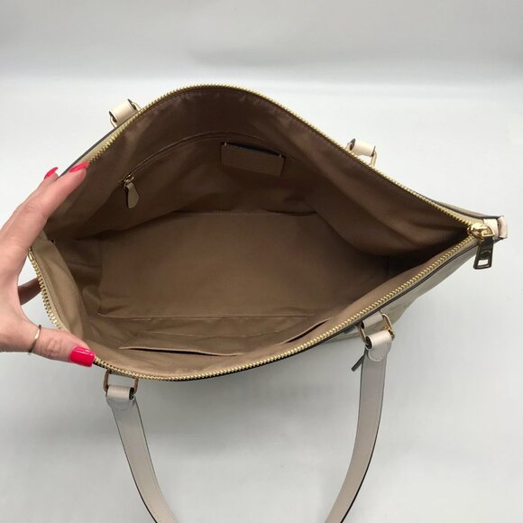 Coach Beige and Cream Signature Coated Canvas Station Tote Bag CH504 - Picture 11 of 11